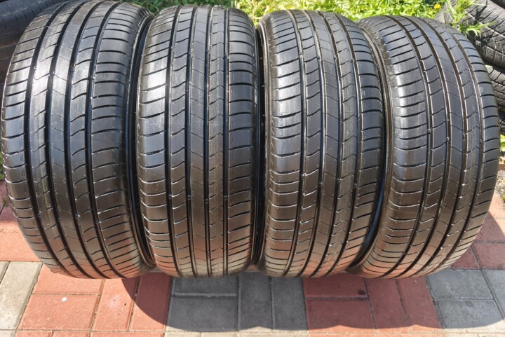 disky pneu most 215/55R18 95H 8MM KUMHO ECSTA HS51