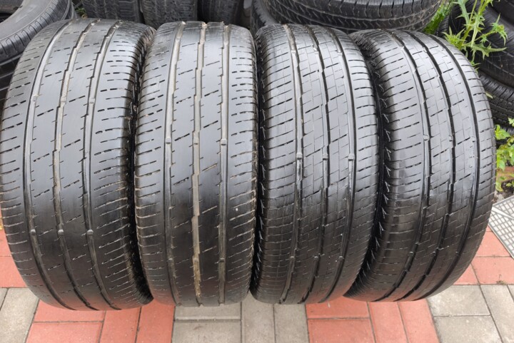 disky pneu most 235/65R16C 115/113R 6-8MM CONTINENTAL VANCO 2
