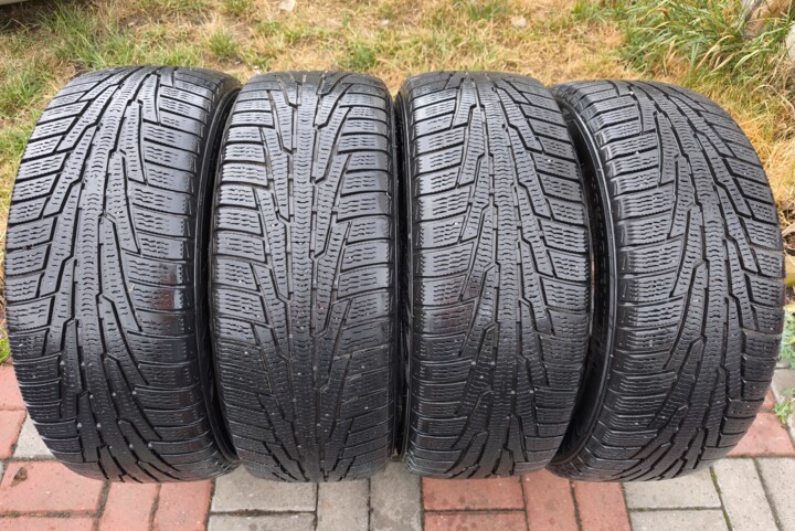disky pneu most 215/55R17 98R 6,5-7MM NOKIAN