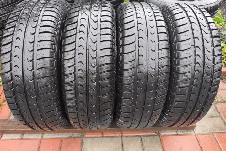 disky pneu most 175/70R13 82T 5-6MM DEBICA